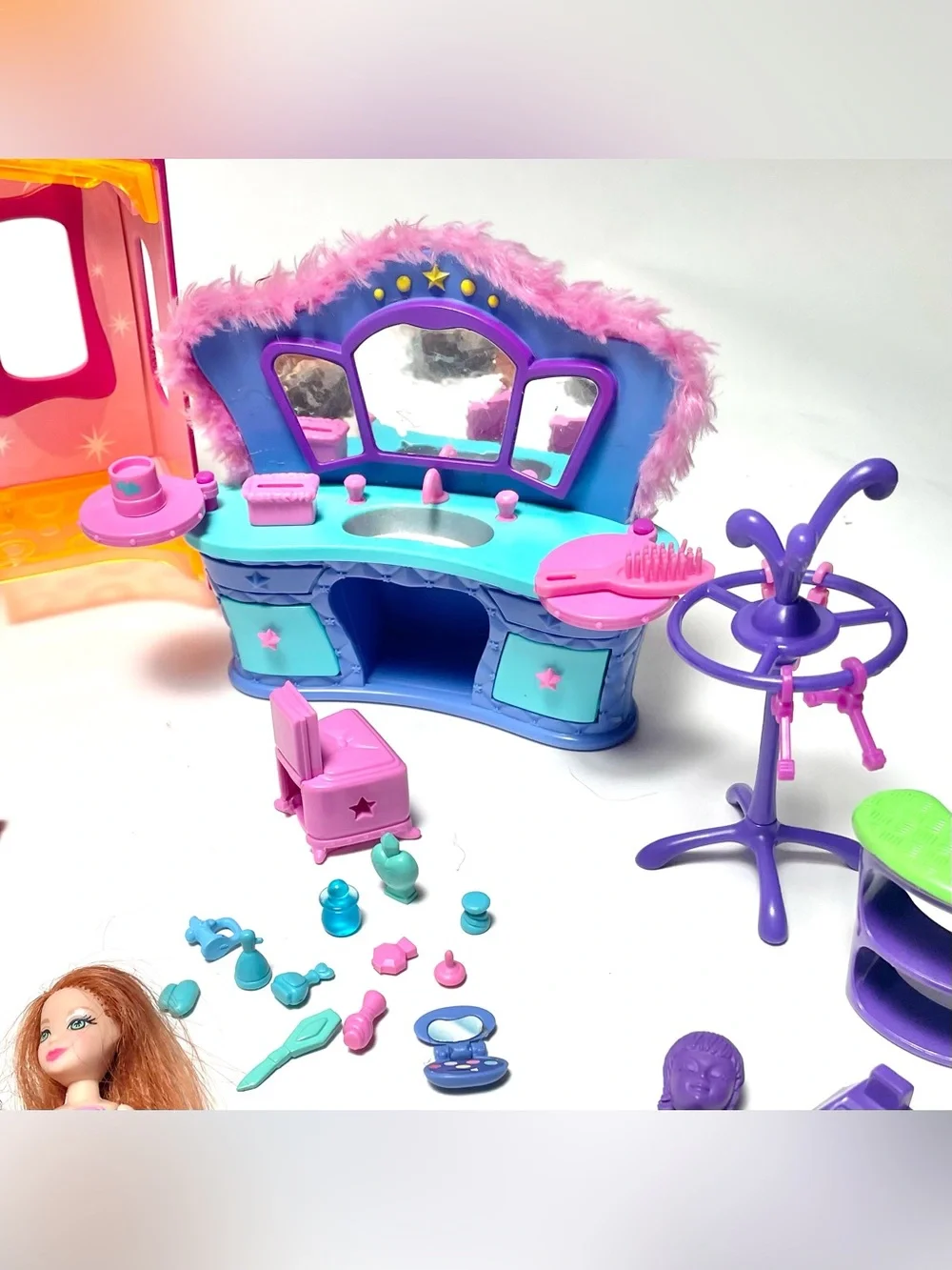 Vtg Early 2000’s Polly Pocket Lot-Dolls, Clothes, Dressing Room, Vanity Y2K